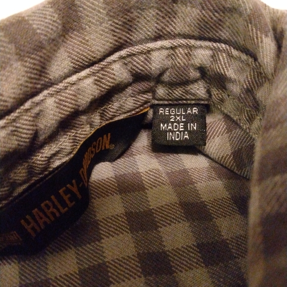 💛💙Harley Davidson pre owned short sleeve button up shirt. Size 2X💙💛 - Picture 6 of 7